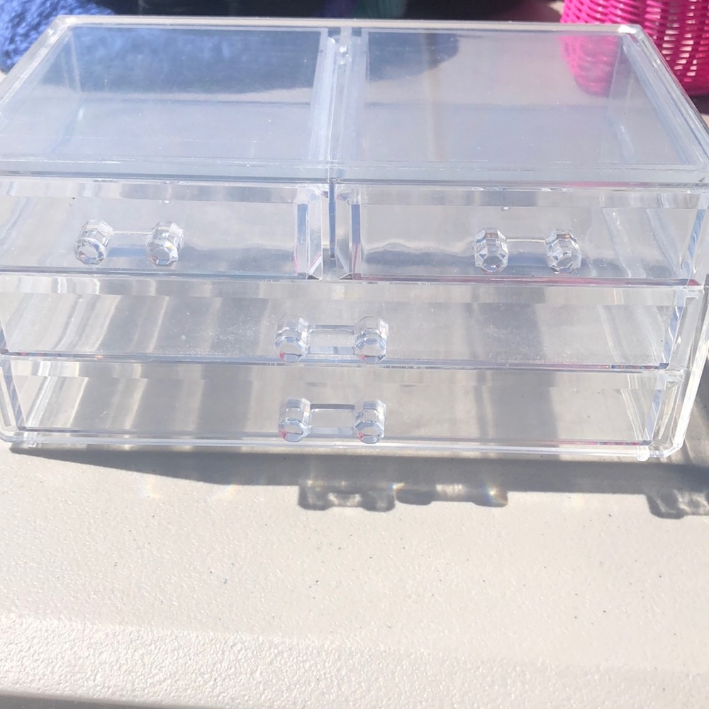 Acrylic makeup organizer x2!!!